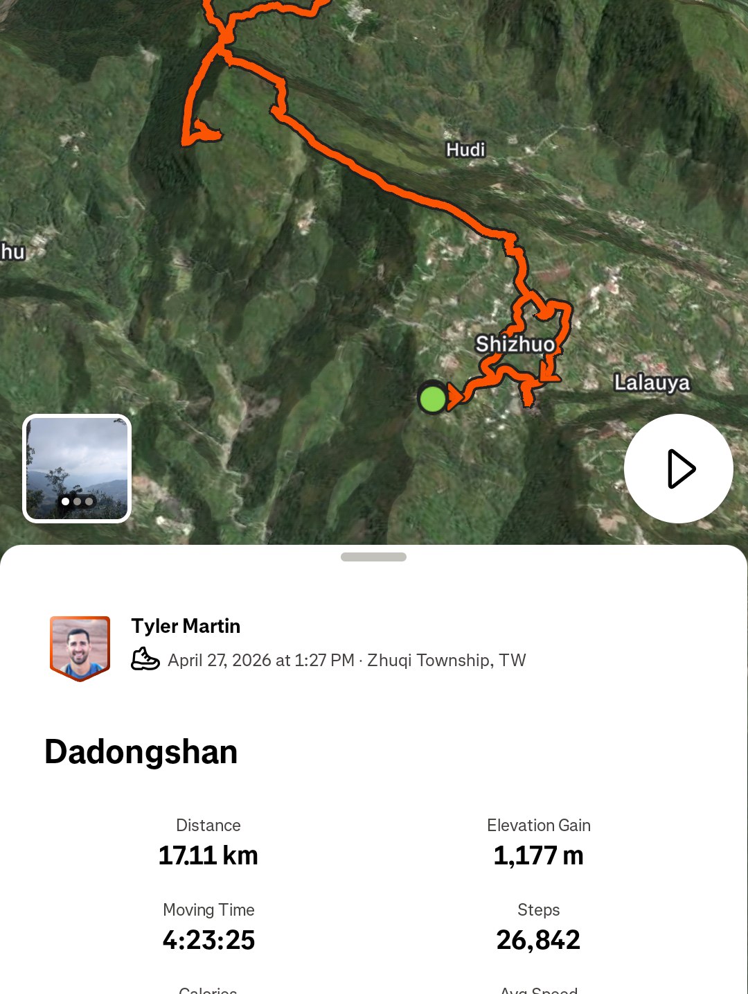 Strava screenshot showing the Dadongshan hike map, 17.11 kilometres and 1,177 metres of elevation gain.